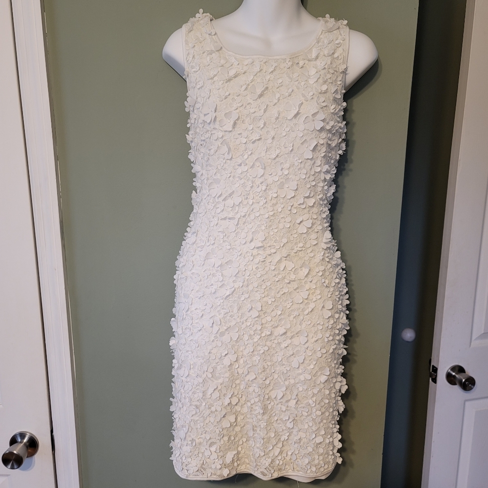 Nina Leonard Sz XL White Lacy Floral Embellished Stretch Dress.